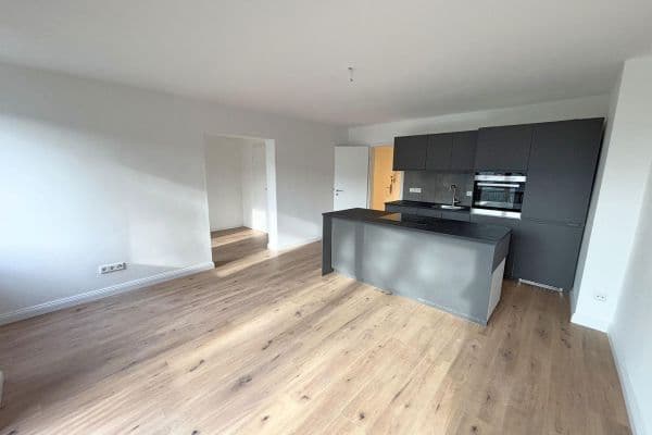 Predaj bytu 5-izbový 85 m², Hamburg, Hamburg Predaj bytu 5-izbový 85 m², Hamburg, Hamburg