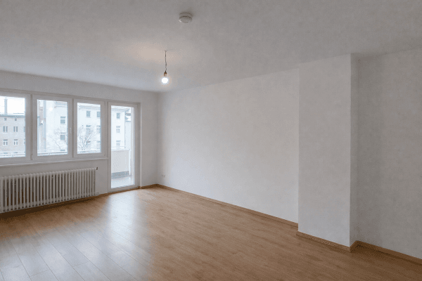 Prenájom bytu 4-izbový 83 m², Gneisenaustr.3, Berlin, Berlín Prenájom bytu 4-izbový 83 m², Gneisenaustr.3, Berlin, Berlín