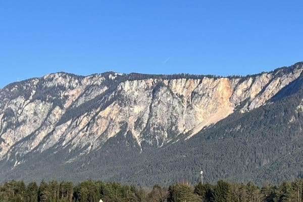 Predaj domu 300 m², pozemek 900 m², Solingen Predaj domu 300 m², pozemek 900 m², Solingen