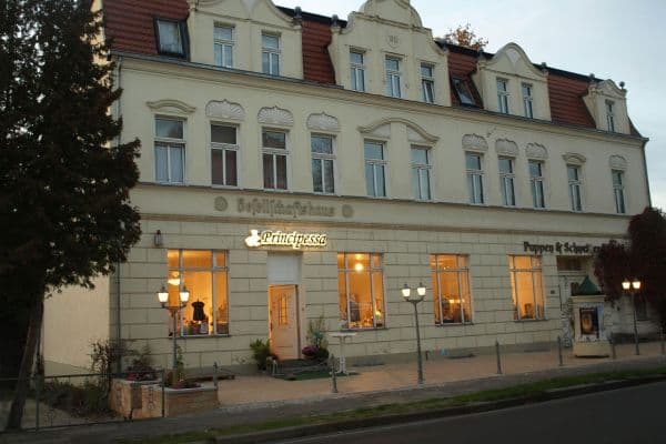 Prenájom bytu 3-izbový 101 m², Stubenrauchstr. 65, Zossen Prenájom bytu 3-izbový 101 m², Stubenrauchstr. 65, Zossen