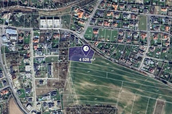 Predaj pozemku 4.528 m², Úvaly Predaj pozemku 4.528 m², Úvaly