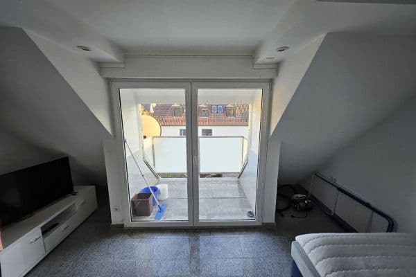 Prenájom bytu 1-izbový 25 m², Stuttgart, Bádensko-Wurttembersko Prenájom bytu 1-izbový 25 m², Stuttgart, Bádensko-Wurttembersko