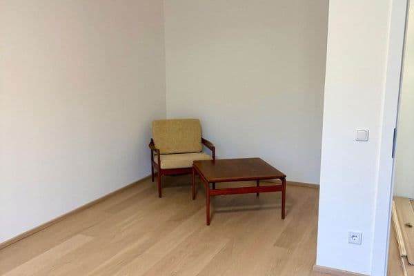 Prenájom bytu 1-izbový 32 m², Wien, Viedeň Prenájom bytu 1-izbový 32 m², Wien, Viedeň