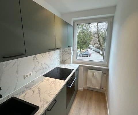 Prenájom bytu 1-izbový 33 m², Aidenbachstr. 102a, München, Bavorsko Prenájom bytu 1-izbový 33 m², Aidenbachstr. 102a, München, Bavorsko