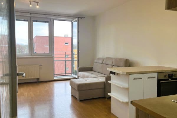 Predaj bytu 1-izbový 40 m², Hnězdenská, Praha Predaj bytu 1-izbový 40 m², Hnězdenská, Praha