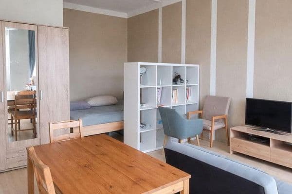 Prenájom bytu 1-izbový 41 m², Lindauer Allee 38, Berlin, Berlín Prenájom bytu 1-izbový 41 m², Lindauer Allee 38, Berlin, Berlín