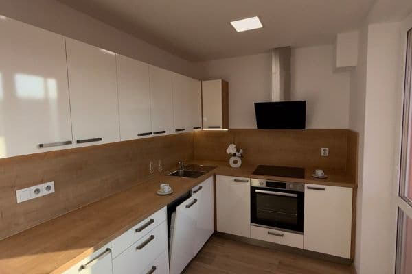 Prenájom bytu 2-izbový 54 m², Oty Synka, Ostrava Prenájom bytu 2-izbový 54 m², Oty Synka, Ostrava
