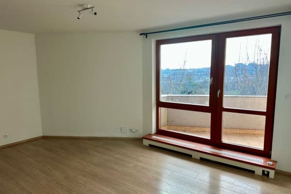 Predaj bytu 1-izbový 33 m², Nad Rokoskou, Praha Predaj bytu 1-izbový 33 m², Nad Rokoskou, Praha