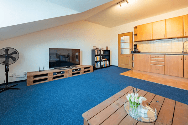 Prenájom bytu 2-izbový 58 m², Litovická, Hostivice Prenájom bytu 2-izbový 58 m², Litovická, Hostivice