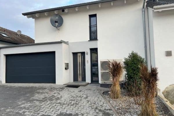 Predaj domu 240 m², pozemek 297 m², Rotäcker xx, Malsch Predaj domu 240 m², pozemek 297 m², Rotäcker xx, Malsch