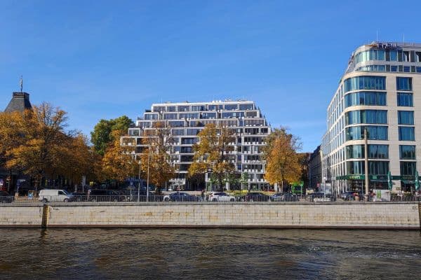 Prenájom bytu 3-izbový 94 m², Am Zirkus 12, Berlin, Berlín Prenájom bytu 3-izbový 94 m², Am Zirkus 12, Berlin, Berlín