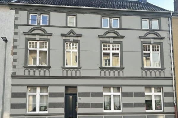 Predaj domu 309 m², pozemek 266 m², Liebknechtstraße 79, Oberhausen Predaj domu 309 m², pozemek 266 m², Liebknechtstraße 79, Oberhausen