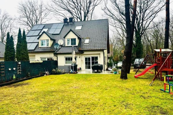 Predaj domu 145 m², pozemek 470 m², Am Fort 39, Berlin Predaj domu 145 m², pozemek 470 m², Am Fort 39, Berlin