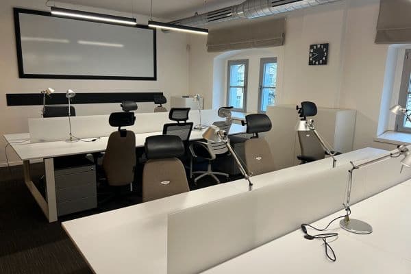 Prenájom kancelárie 280 m², Korunní, Praha Prenájom kancelárie 280 m², Korunní, Praha