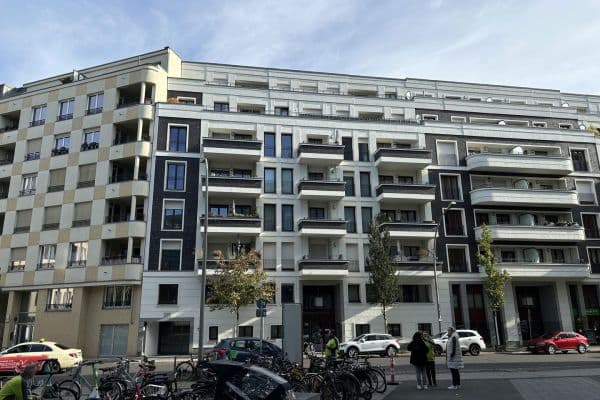 Prenájom bytu 3-izbový 80 m², Kommandantenstr. 72, Berlin, Berlín Prenájom bytu 3-izbový 80 m², Kommandantenstr. 72, Berlin, Berlín