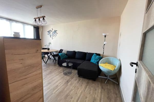 Predaj bytu 3-izbový 69 m², Estonská, Kladno Predaj bytu 3-izbový 69 m², Estonská, Kladno