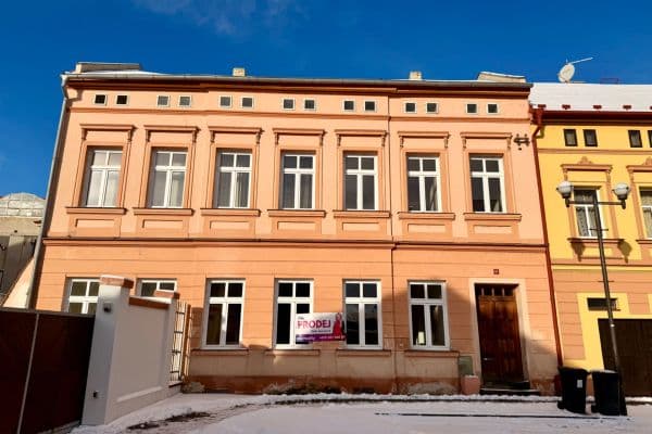 Predaj domu 350 m², pozemek 510 m², Boženy Němcové, Kadaň Predaj domu 350 m², pozemek 510 m², Boženy Němcové, Kadaň