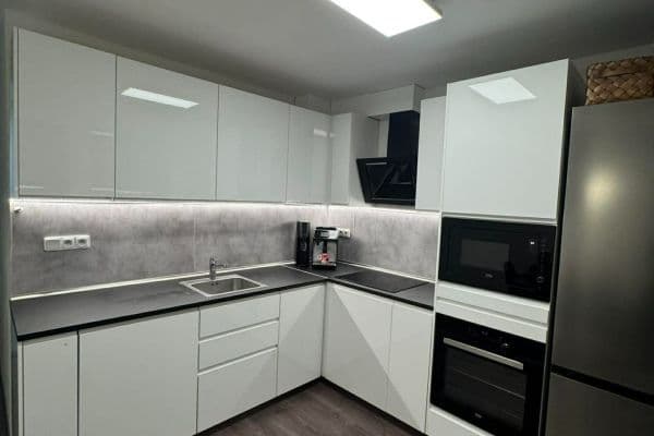 Prenájom bytu 2-izbový 54 m², Mokrá-Horákov Prenájom bytu 2-izbový 54 m², Mokrá-Horákov