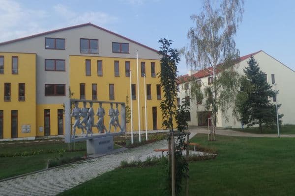 Prenájom bytu 2-izbový 37 m², Mladých Běchovic, Praha Prenájom bytu 2-izbový 37 m², Mladých Běchovic, Praha