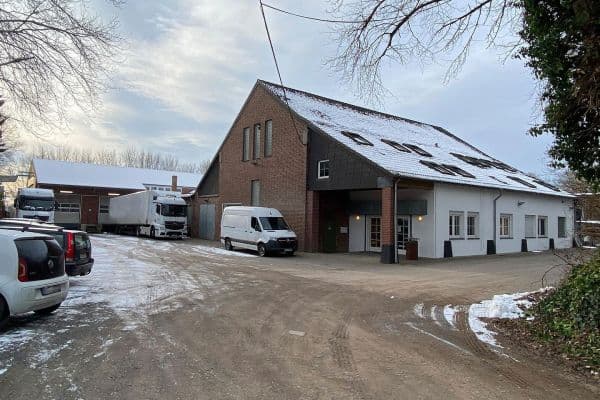 Prenájom nebytového priestoru 5.000 m², Auffeld, 33, Tönisvorst Prenájom nebytového priestoru 5.000 m², Auffeld, 33, Tönisvorst