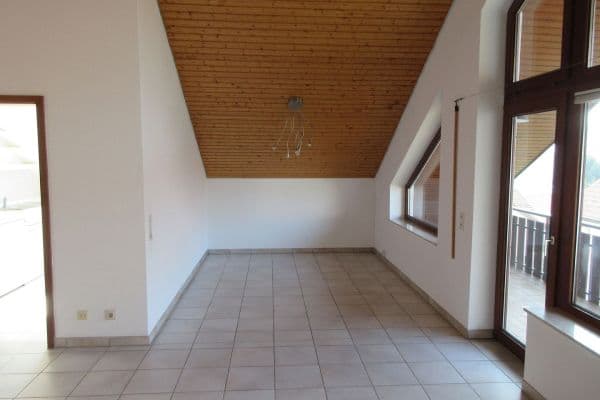 Prenájom bytu 2-izbový 70 m², Am Waldweg 20, Pforzheim Prenájom bytu 2-izbový 70 m², Am Waldweg 20, Pforzheim