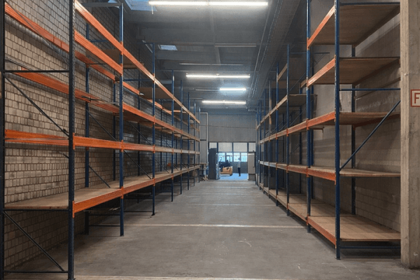 Prenájom nebytového priestoru 500 m², Sontraerstr. 16, Frankfurt am Main Prenájom nebytového priestoru 500 m², Sontraerstr. 16, Frankfurt am Main