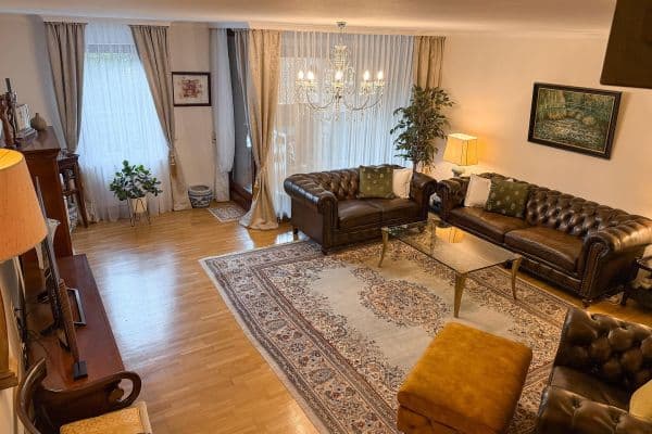 Predaj bytu 3-izbový 117 m², Düsseldorf, Severné Porýnie - Westfálsko Predaj bytu 3-izbový 117 m², Düsseldorf, Severné Porýnie - Westfálsko