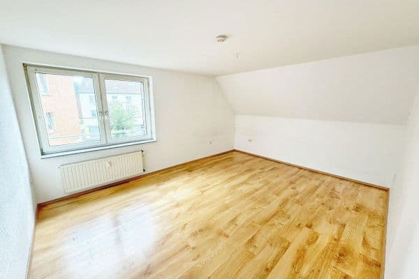 Prenájom bytu 3-izbový 80 m², Thiesstr. 2, Herne Prenájom bytu 3-izbový 80 m², Thiesstr. 2, Herne