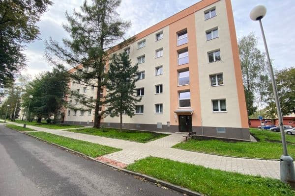 Prenájom bytu 3-izbový 70 m², Holubova, Prenájom bytu 3-izbový 70 m², Holubova,
