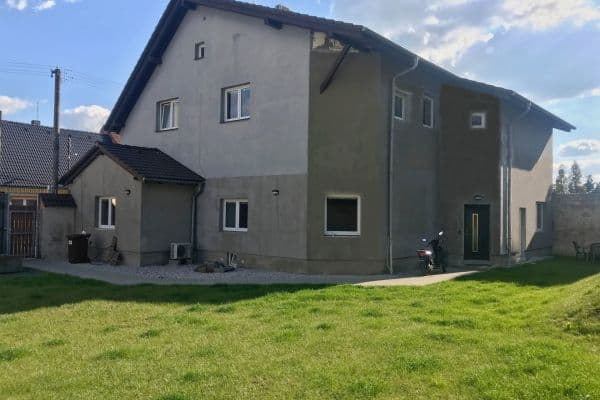 Prenájom bytu 3-izbový 64 m², Nad Vápenkami, Kladno Prenájom bytu 3-izbový 64 m², Nad Vápenkami, Kladno