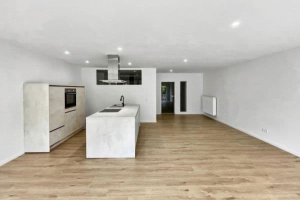 Prenájom bytu 3-izbový 110 m², Ohmstraße 11, Lengfeld, Würzburg Prenájom bytu 3-izbový 110 m², Ohmstraße 11, Lengfeld, Würzburg