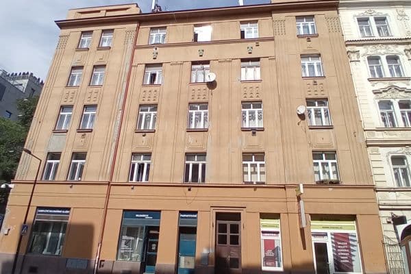 Prenájom nebytového priestoru 26 m², Hartigova, Praha Prenájom nebytového priestoru 26 m², Hartigova, Praha