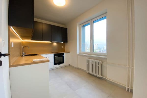 Prenájom bytu 2-izbový 52 m², Osiková, Prague Prenájom bytu 2-izbový 52 m², Osiková, Prague