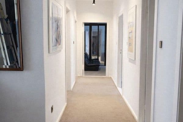 Predaj bytu 5-izbový 110 m², Berlin, Berlín Predaj bytu 5-izbový 110 m², Berlin, Berlín