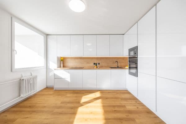 Predaj bytu 3-izbový 75 m², Zelenohorská, Praha Predaj bytu 3-izbový 75 m², Zelenohorská, Praha
