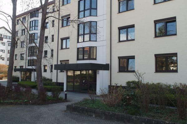 Prenájom bytu 3-izbový 80 m², Westenstraße 266, München, Bavorsko Prenájom bytu 3-izbový 80 m², Westenstraße 266, München, Bavorsko