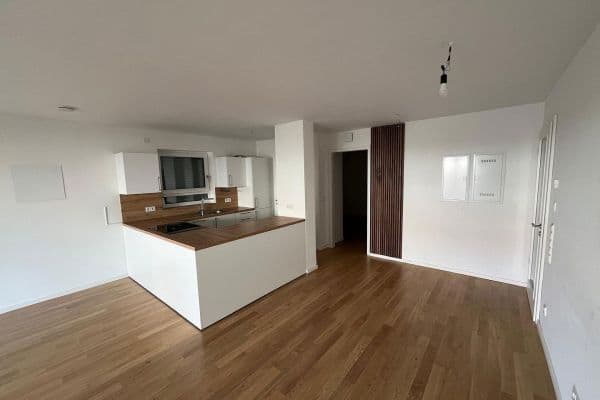 Prenájom bytu 3-izbový 104 m², Friedrich-Ebert-Straße 40-1, Seeheim-Jugenheim Prenájom bytu 3-izbový 104 m², Friedrich-Ebert-Straße 40-1, Seeheim-Jugenheim