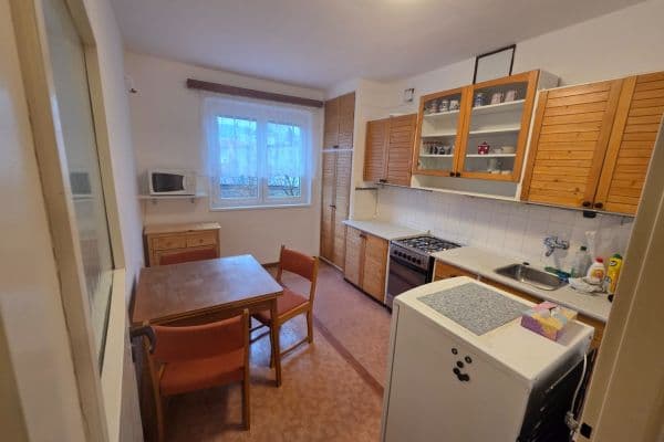 Prenájom bytu 2-izbový 51 m², Benešovo nábřeží, Zlín, Zlínský kraj Prenájom bytu 2-izbový 51 m², Benešovo nábřeží, Zlín, Zlínský kraj