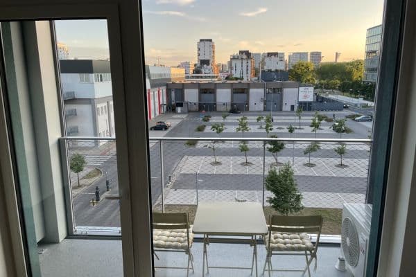 Prenájom bytu 1-izbový 34 m², Rožňavská, Nové Mesto Prenájom bytu 1-izbový 34 m², Rožňavská, Nové Mesto