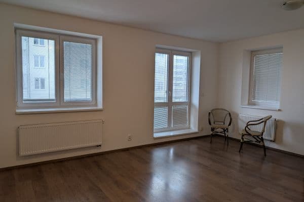 Prenájom bytu 2-izbový 54 m², Zahrádky, Uherské Hradiště Prenájom bytu 2-izbový 54 m², Zahrádky, Uherské Hradiště