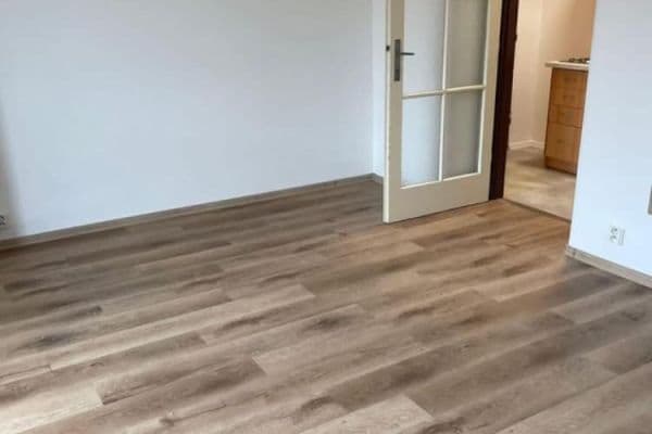 Prenájom bytu 1-izbový 17 m², Ve Struhách, Praha Prenájom bytu 1-izbový 17 m², Ve Struhách, Praha