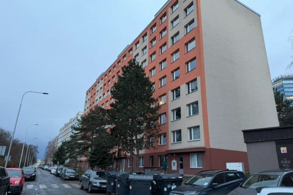 Predaj bytu 3-izbový 81 m², Ohradní, Praha Predaj bytu 3-izbový 81 m², Ohradní, Praha