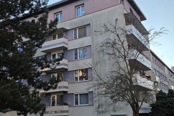 Prenájom bytu 3-izbový 71 m², Jungmannova, Hradec Králové Prenájom bytu 3-izbový 71 m², Jungmannova, Hradec Králové