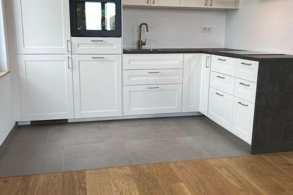 Prenájom bytu 3-izbový 66 m², Eichhorsterstr.14b, Berlin, Berlín Prenájom bytu 3-izbový 66 m², Eichhorsterstr.14b, Berlin, Berlín