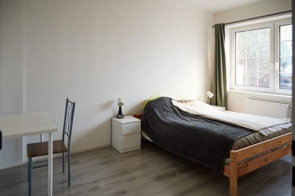 Prenájom bytu 3-izbový 56 m², Světova, Praha Prenájom bytu 3-izbový 56 m², Světova, Praha