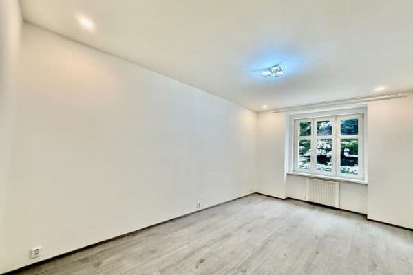 Predaj bytu 2-izbový 50 m², U Vysočanského pivovaru, Praha Predaj bytu 2-izbový 50 m², U Vysočanského pivovaru, Praha