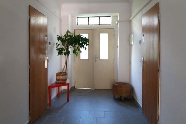 Prenájom nebytového priestoru 57 m², Čapkova, Praha, Praha Prenájom nebytového priestoru 57 m², Čapkova, Praha, Praha