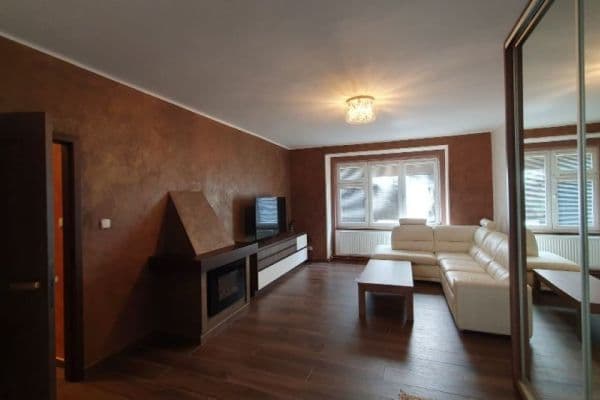 Predaj bytu 3-izbový 78 m², Dukelských hrdinů, Kolín Predaj bytu 3-izbový 78 m², Dukelských hrdinů, Kolín