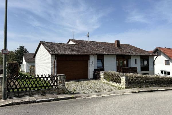 Predaj domu 140 m², pozemek 722 m², Kranzberg, Bavorsko Predaj domu 140 m², pozemek 722 m², Kranzberg, Bavorsko