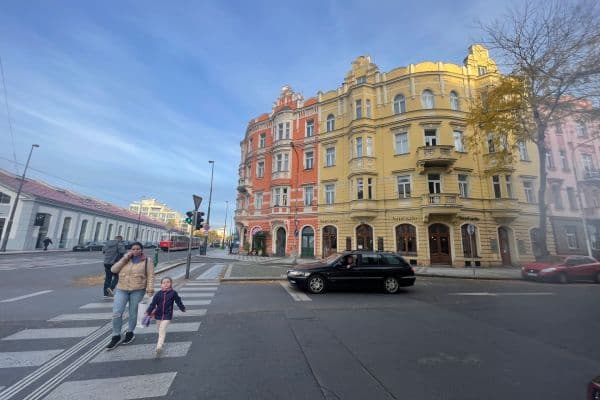 Prenájom bytu 1-izbový 26 m², Šaldova, Praha Prenájom bytu 1-izbový 26 m², Šaldova, Praha